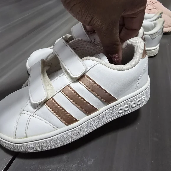 adidas gazelle silver green womens Adidas Womens Superstar Sneakers White/Rose